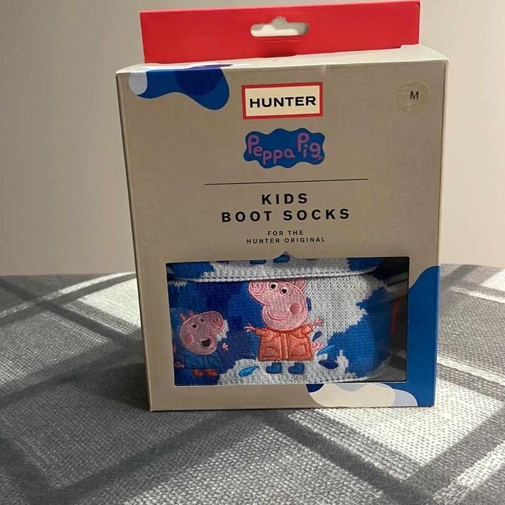 New in box Peppa pig boot socks size M/11-13